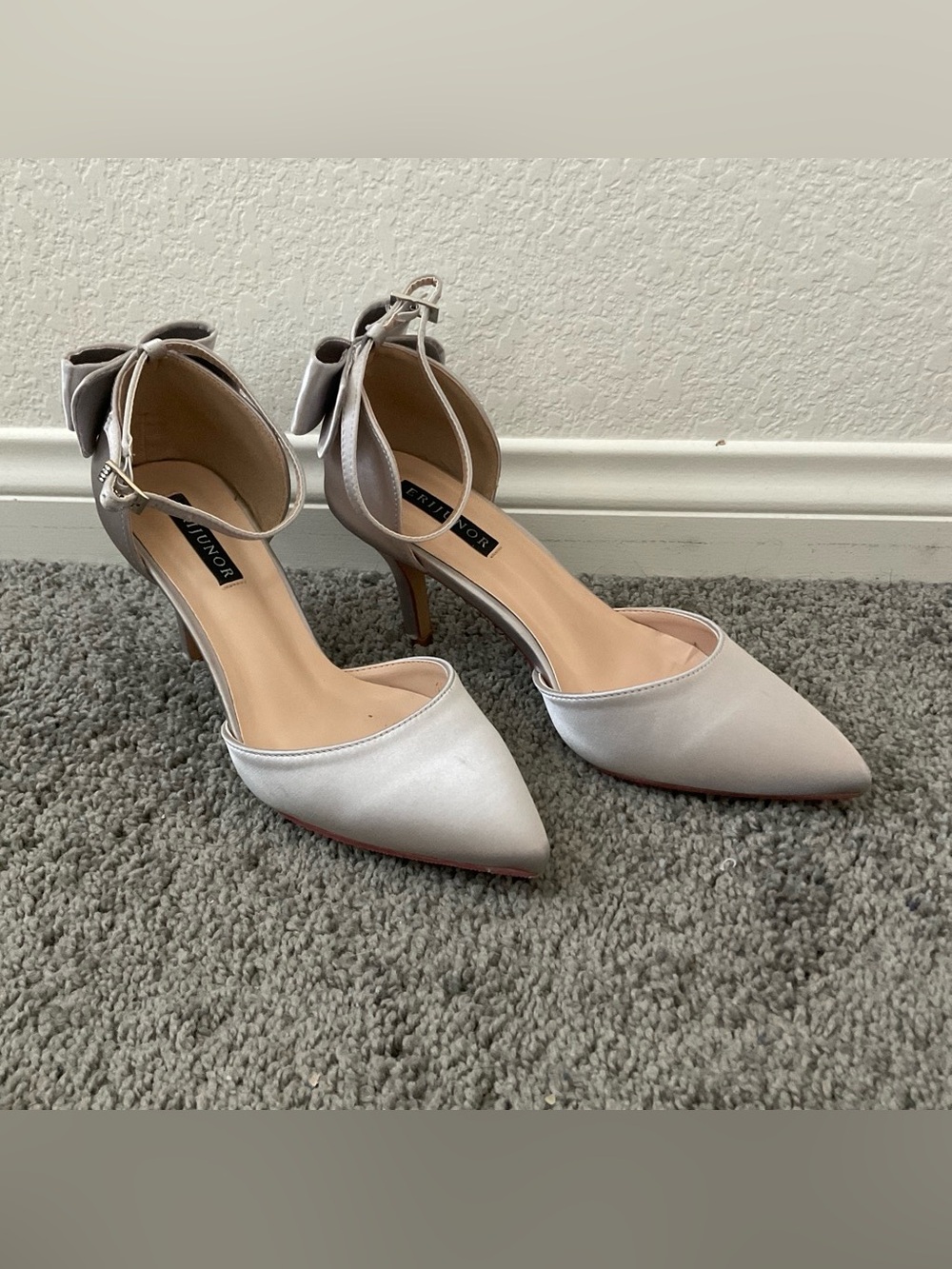 Ankle-Strap Pointed-Toe Heels in Light Silver with Bow Accent